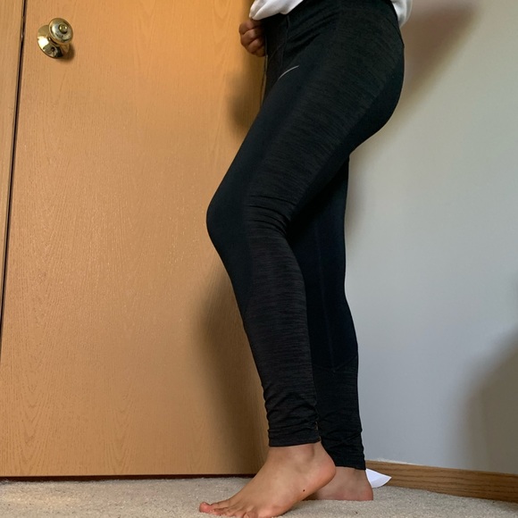 Black Nike Dri-Fit drawstring leggings - Picture 3 of 10